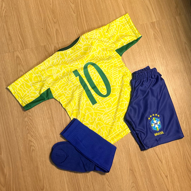 CONJUNTO INFANTIL BRASIL COM MEIÃO