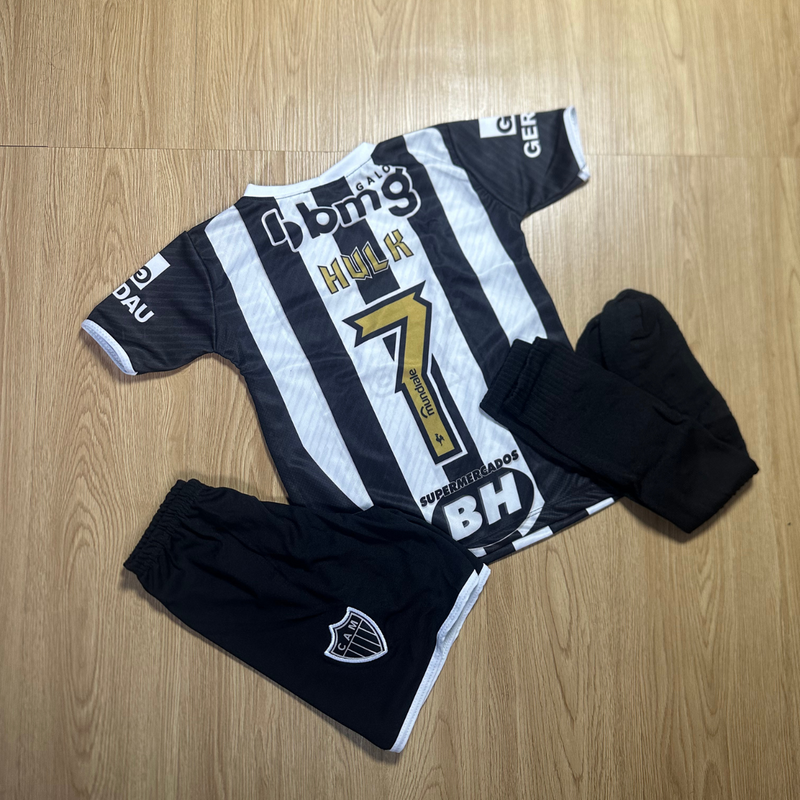 CONJUNTO INFANTIL ATLÉTICO MINEIRO COM MEIÃO